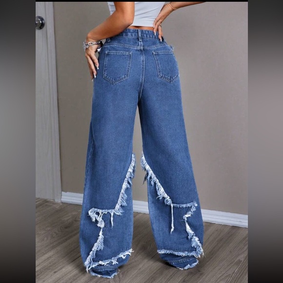 SHEIN EZwear Casual Washed Wide-Leg Baggy Jeans With Star Applique & Frayed Hem - Picture 3 of 12